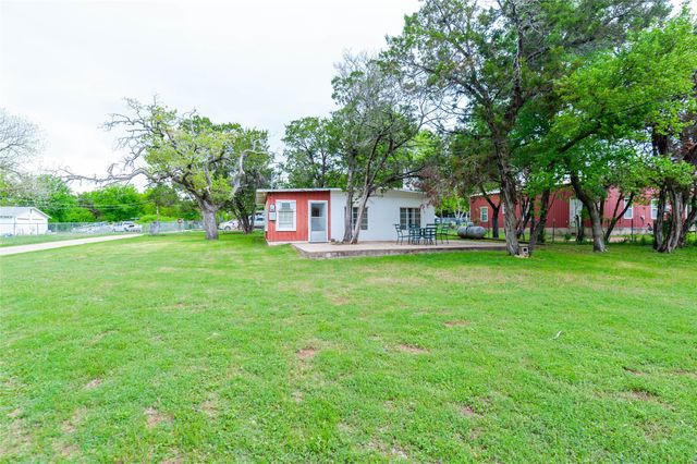 137 Center Loop, Whitney, TX 76692
