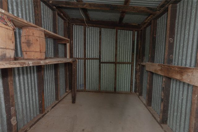 137 Center Loop, Whitney, TX 76692