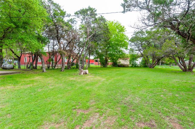 137 Center Loop, Whitney, TX 76692