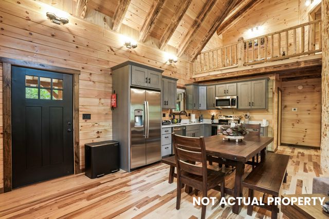 28068 Blackjack Road, Logan, OH 43138