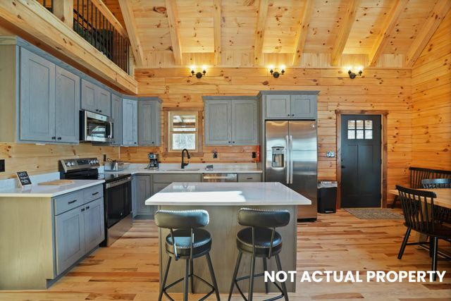 28068 Blackjack Road, Logan, OH 43138