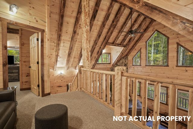 28068 Blackjack Road, Logan, OH 43138