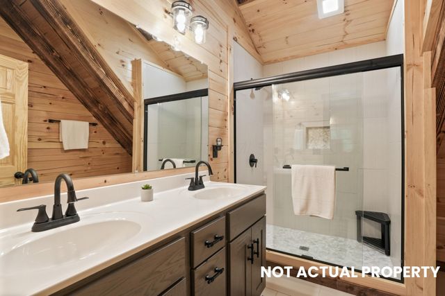 28068 Blackjack Road, Logan, OH 43138