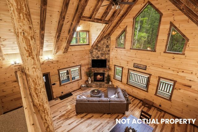 28068 Blackjack Road, Logan, OH 43138