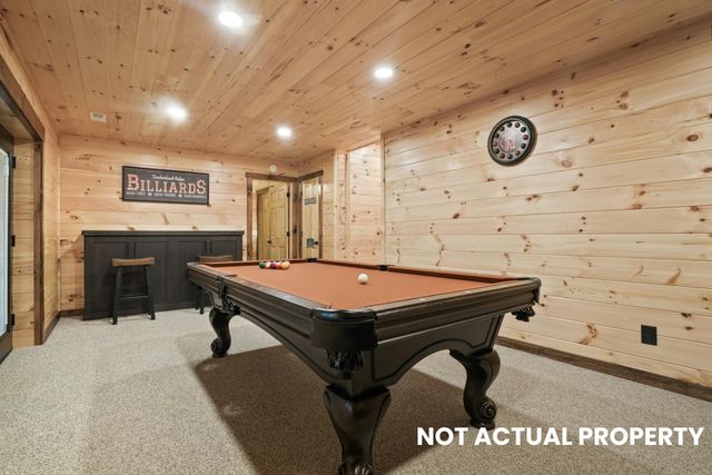 28068 Blackjack Road, Logan, OH 43138