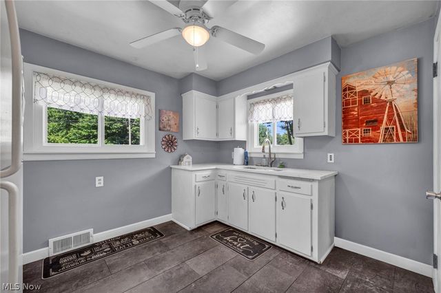 6033 Stearns Road, North Olmsted, OH 44070