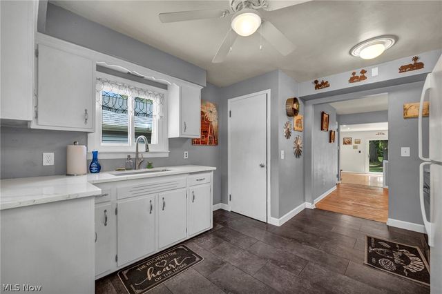 6033 Stearns Road, North Olmsted, OH 44070