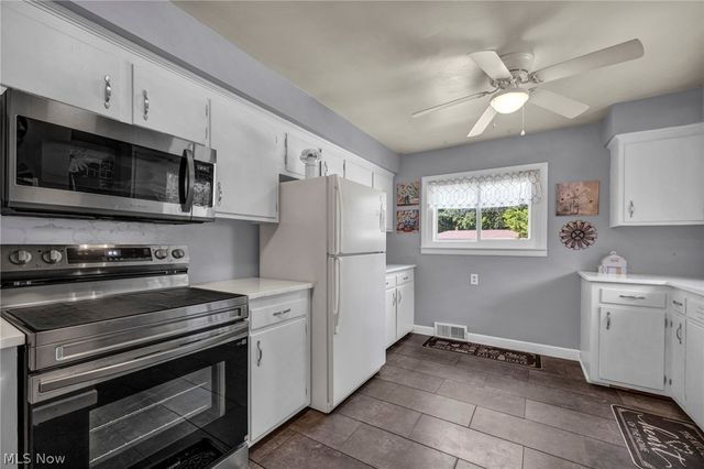 6033 Stearns Road, North Olmsted, OH 44070