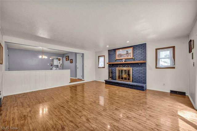6033 Stearns Road, North Olmsted, OH 44070