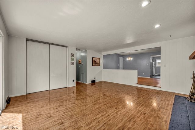 6033 Stearns Road, North Olmsted, OH 44070