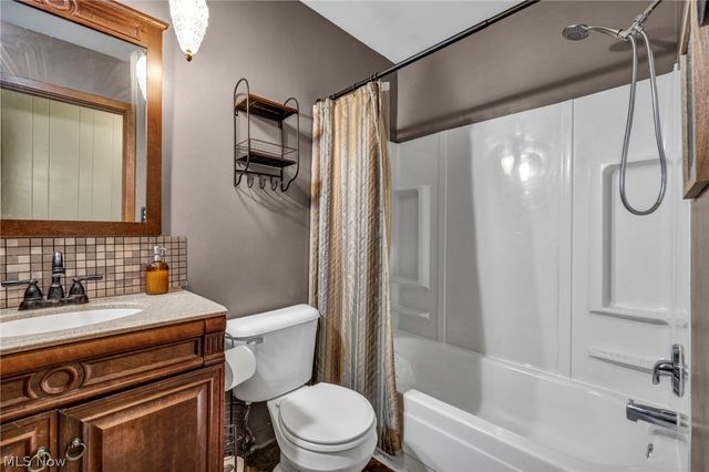 6033 Stearns Road, North Olmsted, OH 44070