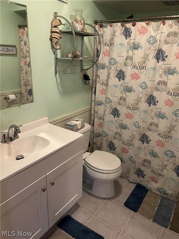 6033 Stearns Road, North Olmsted, OH 44070