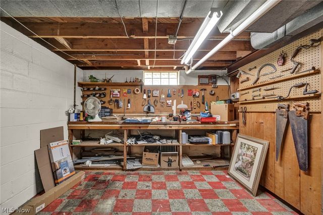 6033 Stearns Road, North Olmsted, OH 44070