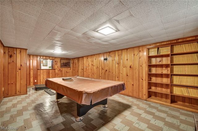 6033 Stearns Road, North Olmsted, OH 44070