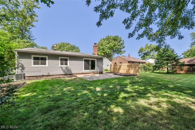 6033 Stearns Road, North Olmsted, OH 44070