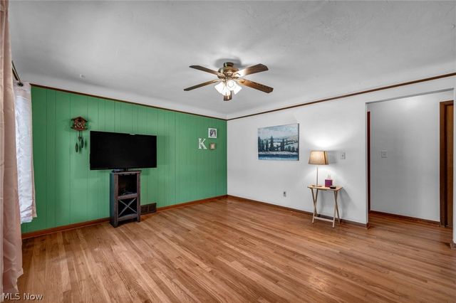 6033 Stearns Road, North Olmsted, OH 44070