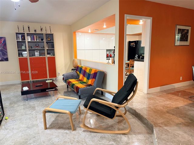 5129 Van Buren St, Hollywood, FL 33021