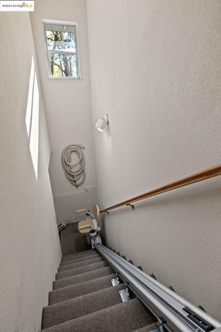 19621 Cottonwood St, Groveland, CA 95321