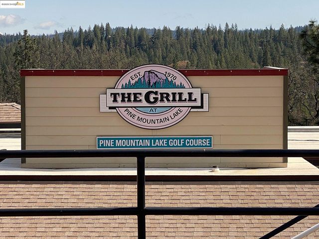 19621 Cottonwood St, Groveland, CA 95321