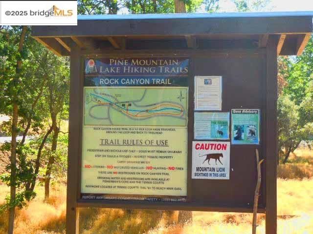 19621 Cottonwood St, Groveland, CA 95321