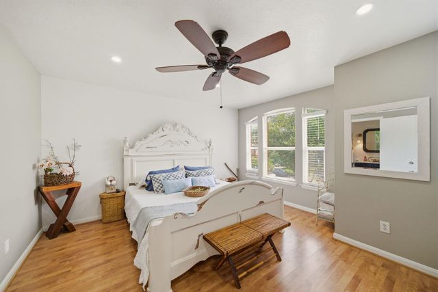5722 Tiger Lilly Way, Houston, TX 77085