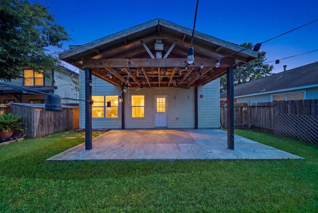 5722 Tiger Lilly Way, Houston, TX 77085