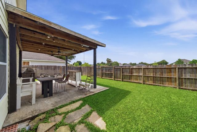 5722 Tiger Lilly Way, Houston, TX 77085