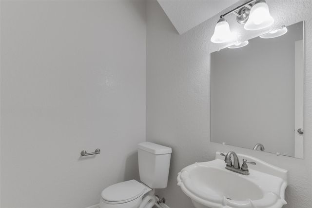 11125 Savin Hill LN, Austin, TX 78739