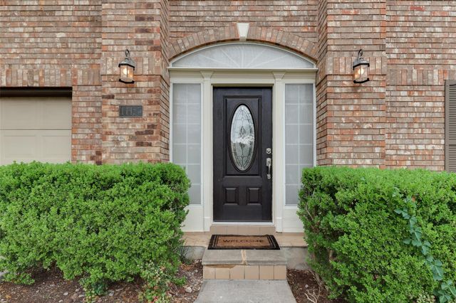 11125 Savin Hill LN, Austin, TX 78739