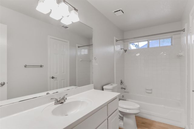 11125 Savin Hill LN, Austin, TX 78739