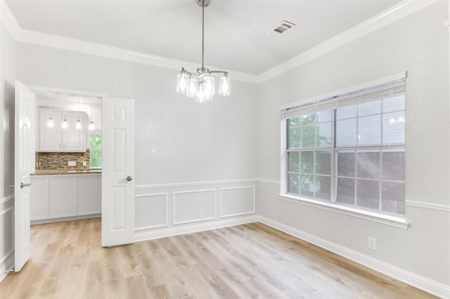 11125 Savin Hill LN, Austin, TX 78739