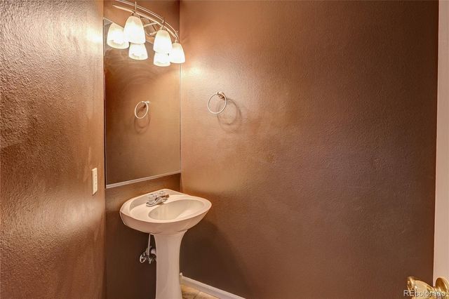 1835 S Union Boulevard, Lakewood, CO 80228