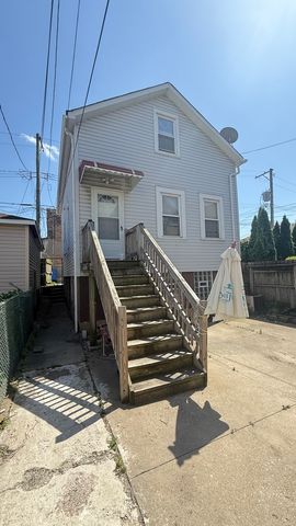 461 W 28th Place, Chicago, IL 60616