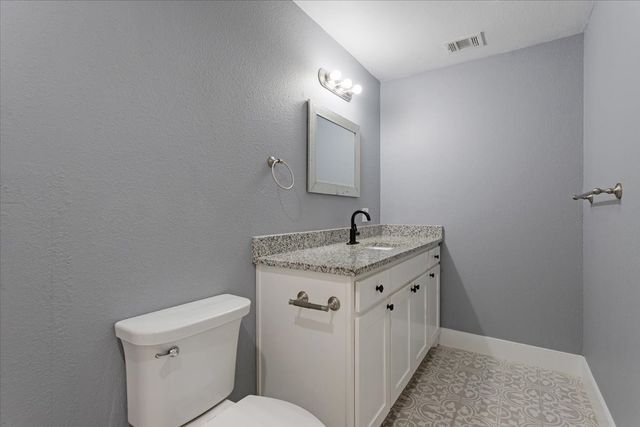 3015 S Fannin Avenue, Denison, TX 75021