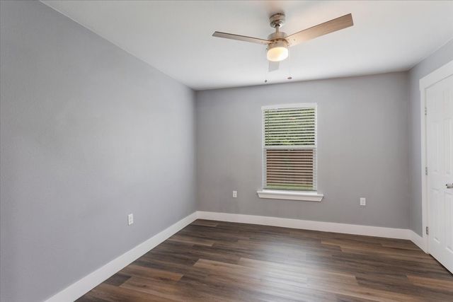 3015 S Fannin Avenue, Denison, TX 75021