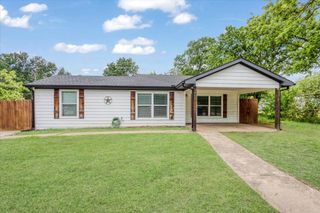 3015 S Fannin Avenue, Denison, TX 75021