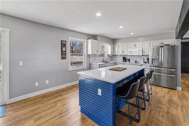 6721 SE Isley Drive, Holt, MO 64048