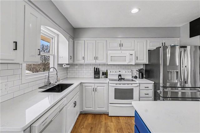 6721 SE Isley Drive, Holt, MO 64048