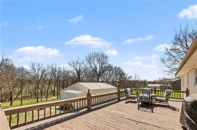 6721 SE Isley Drive, Holt, MO 64048