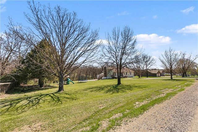 6721 SE Isley Drive, Holt, MO 64048