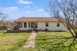 6721 SE Isley Drive, Holt, MO 64048