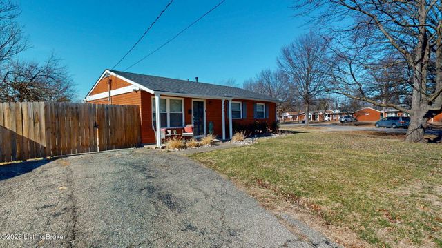424 Mac Brae Rd, Louisville, KY 40214