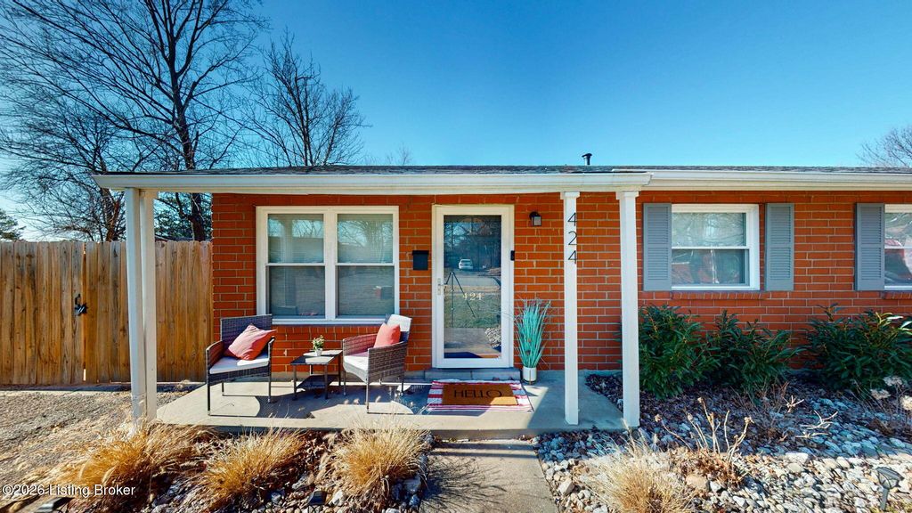 424 Mac Brae Rd, Louisville, KY 40214
