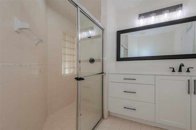 17925 SW 10th Ct, Pembroke Pines, FL 33029