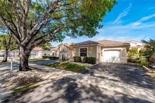 17925 SW 10th Ct, Pembroke Pines, FL 33029