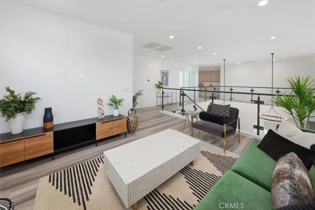 20336 W Windsor Lane, Porter Ranch, CA 91326