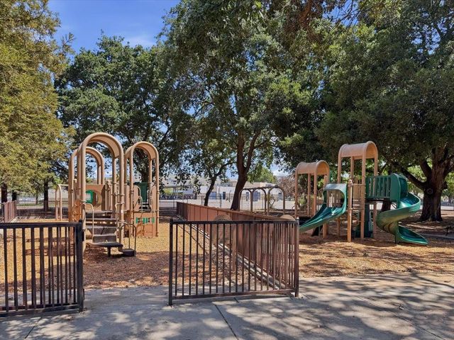 2425 Fallingtree Drive, San Jose, CA 95131