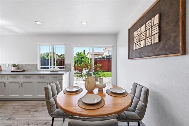 2425 Fallingtree Drive, San Jose, CA 95131