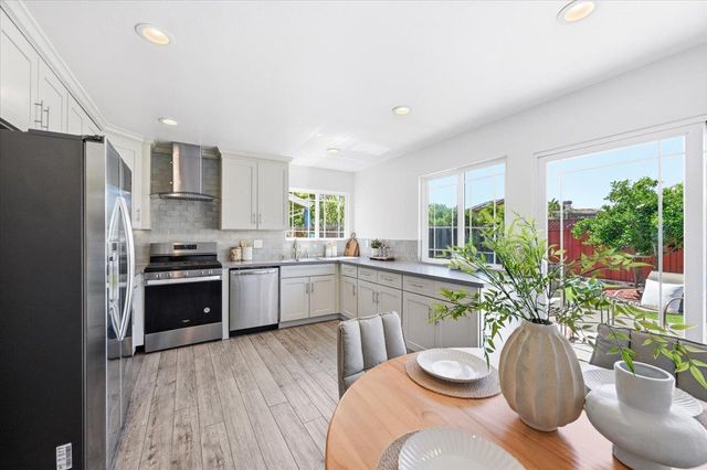 2425 Fallingtree Drive, San Jose, CA 95131