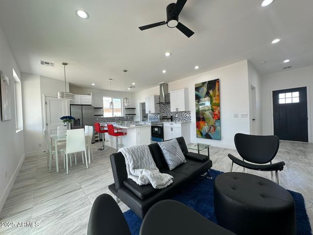 15604 S CHERRY HILLS Drive, Arizona City, AZ 85123